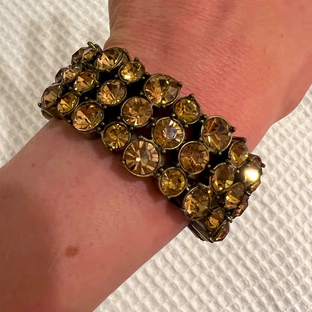 J crew Stretchy bracelet bangle peach crystals never worn